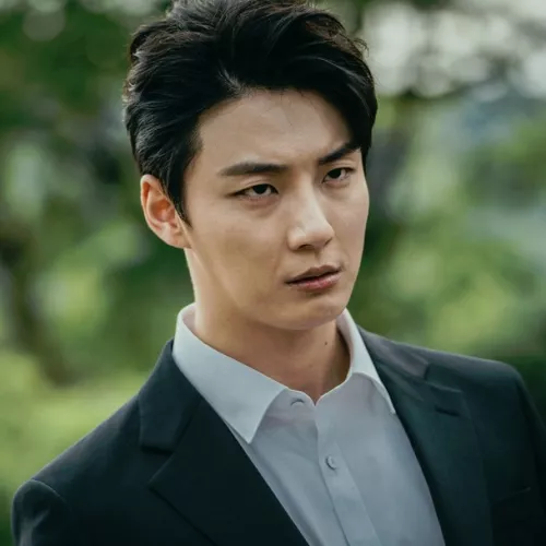 ยุนชียุน (Yoon Shi Yoon)